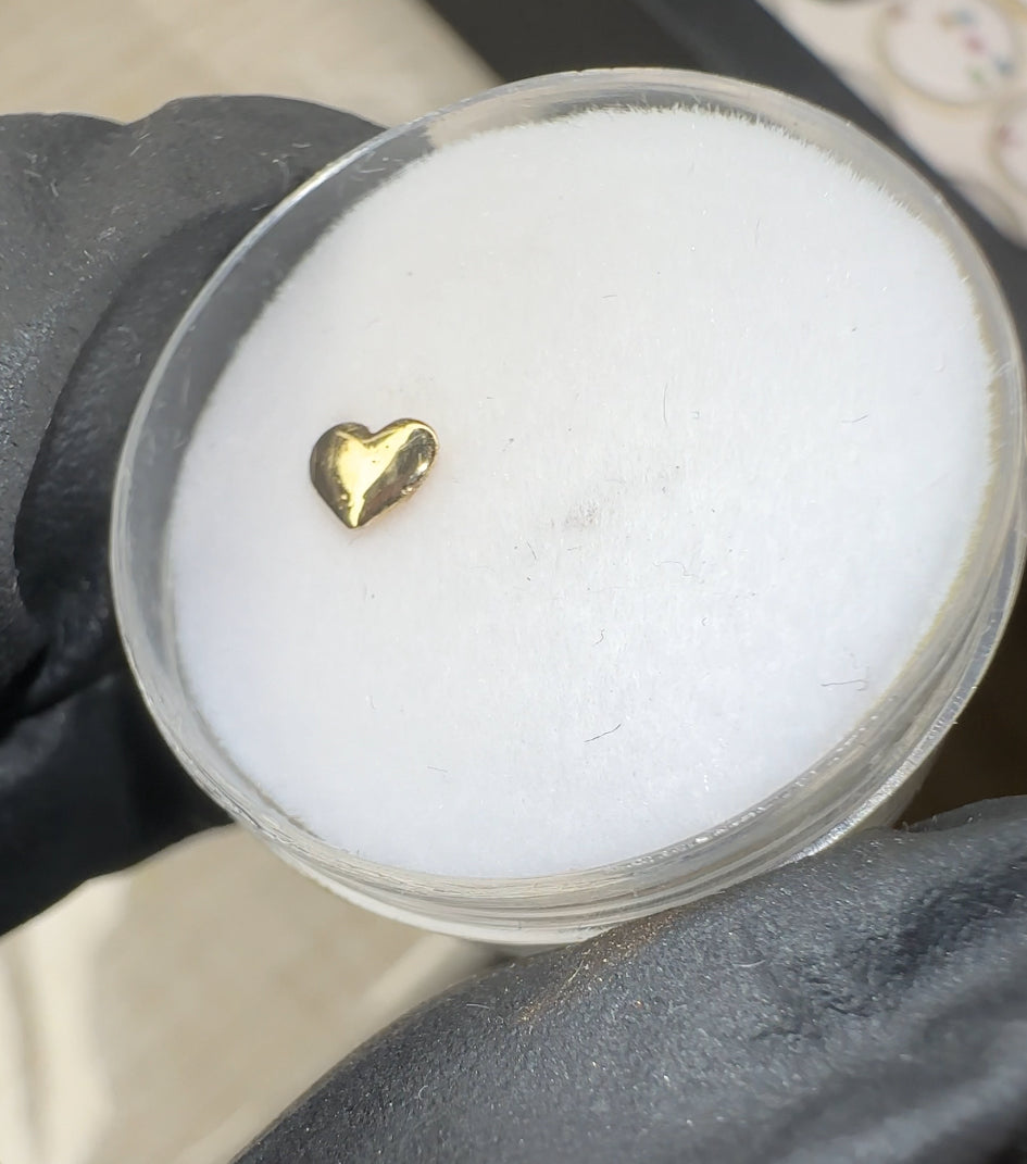 Shop Affordable Big Heart Gifts | Noirstudio
