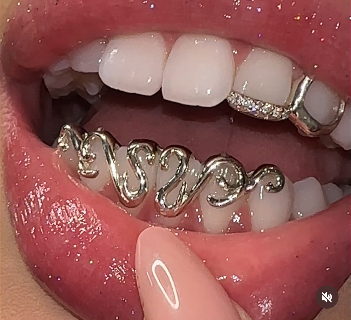 Swirly Symmetry Gold Grillz (bottom only)