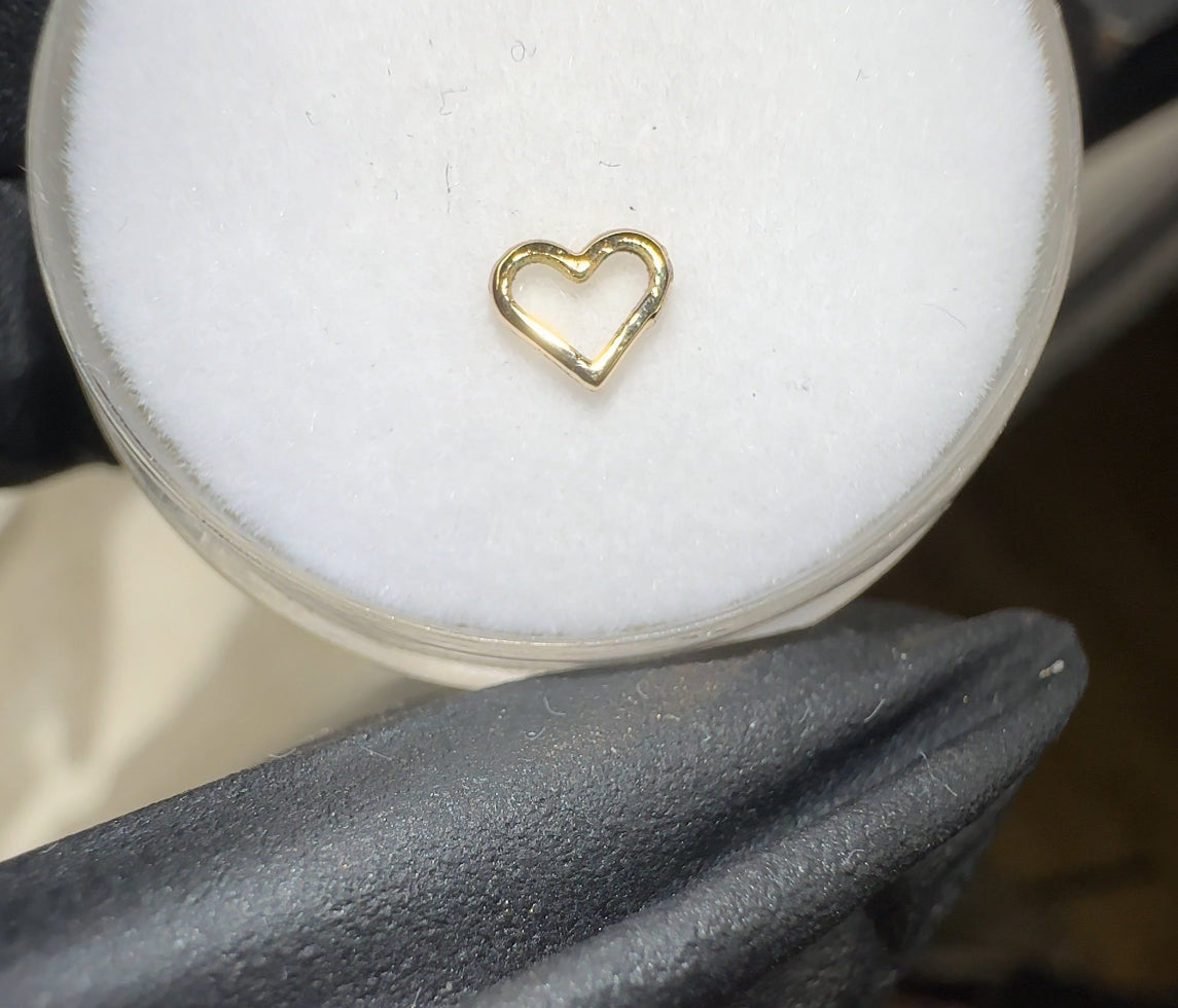 Stylish Best Heart Outline Jewelry | Noirstudio